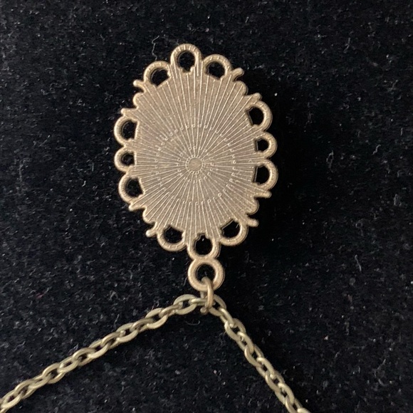 Pendant Necklace Charm Vintage Cameo - Picture 3 of 4